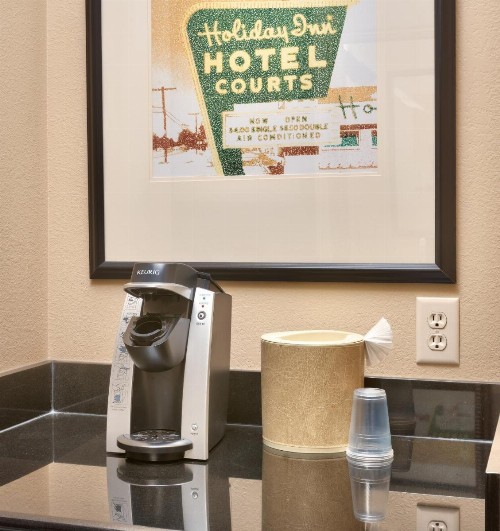 Holiday Inn Salt Lake City - Airport West an IHG Hotel - image 33