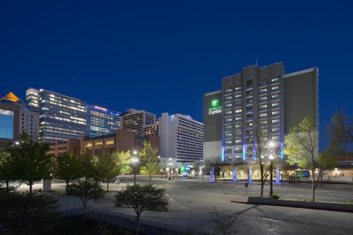 Holiday Inn Express Salt Lake City Downtown an IHG Hotel - image 9