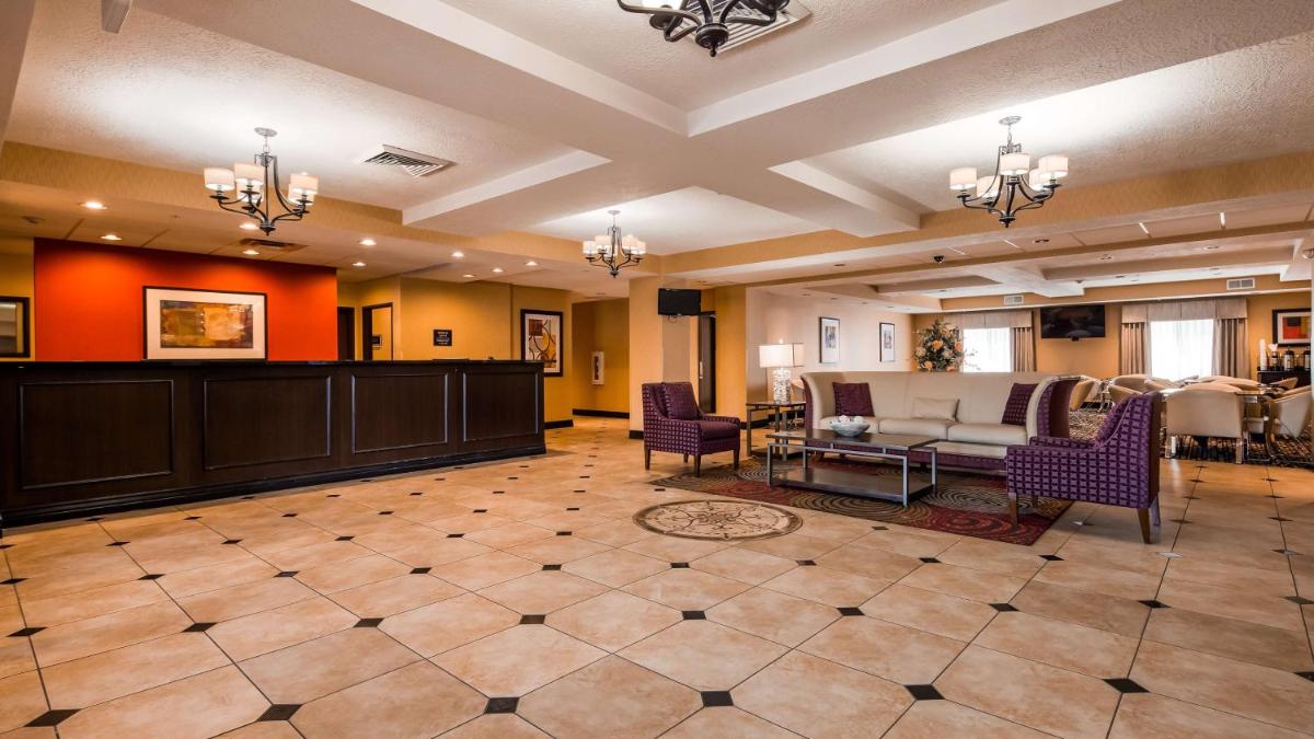 Best Western Plus Airport Inn & Suites - image 3