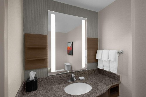 Hilton Garden Inn - Salt Lake City Airport - image 28