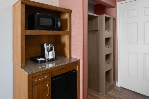 Hilton Garden Inn - Salt Lake City Airport - image 6