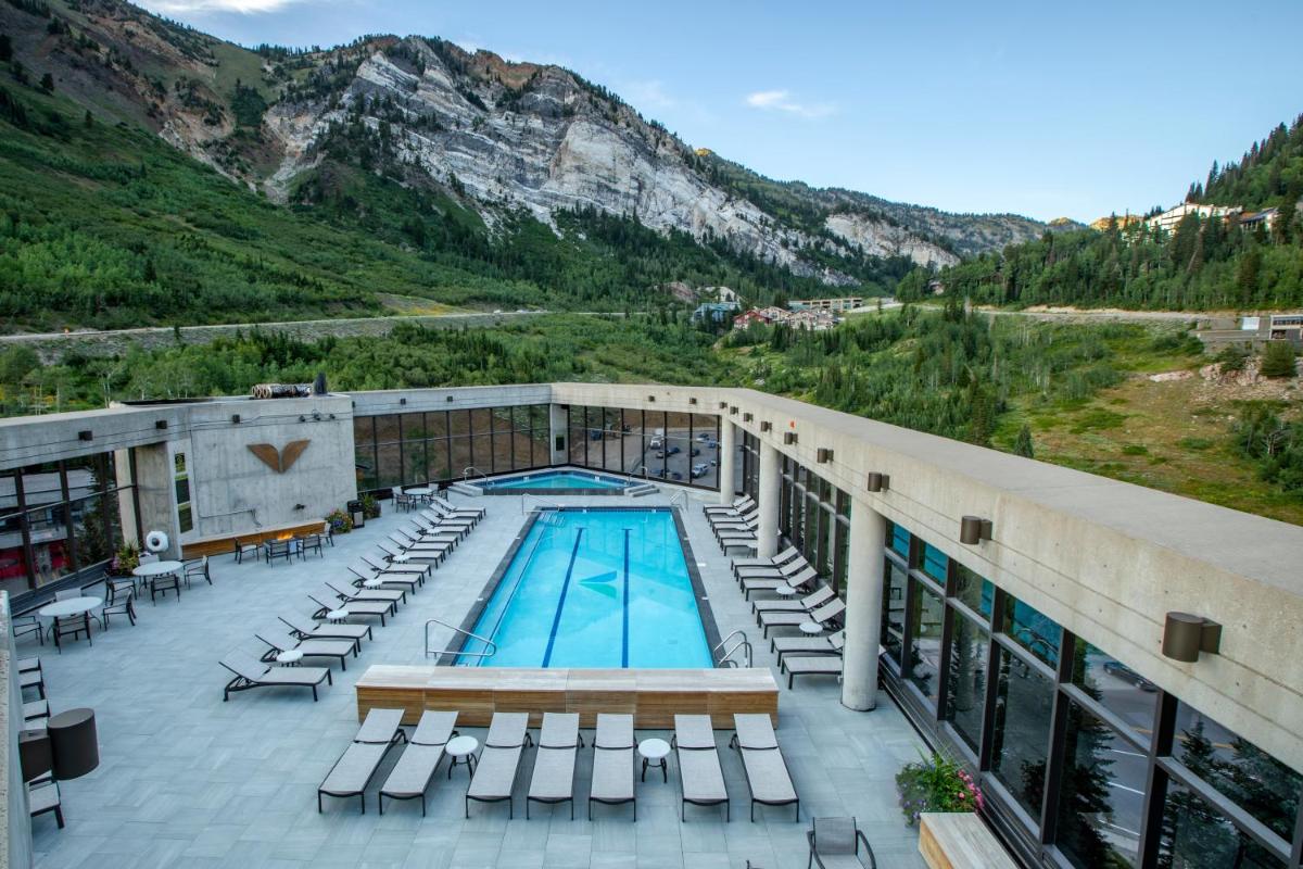Cliff Lodge and Spa - main image