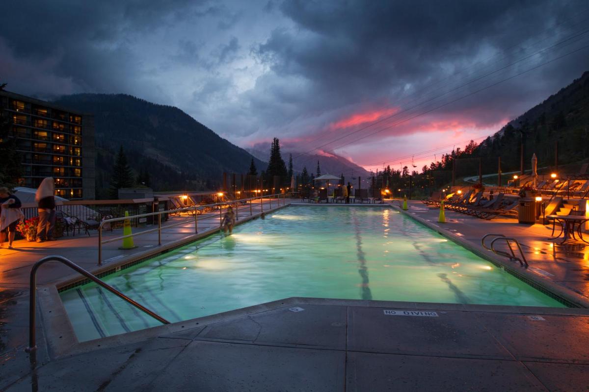 Cliff Lodge and Spa - image 3