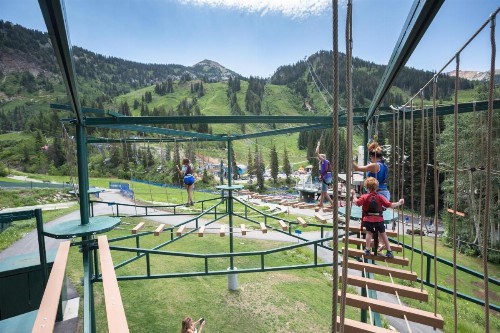 Cliff Lodge and Spa - image 32