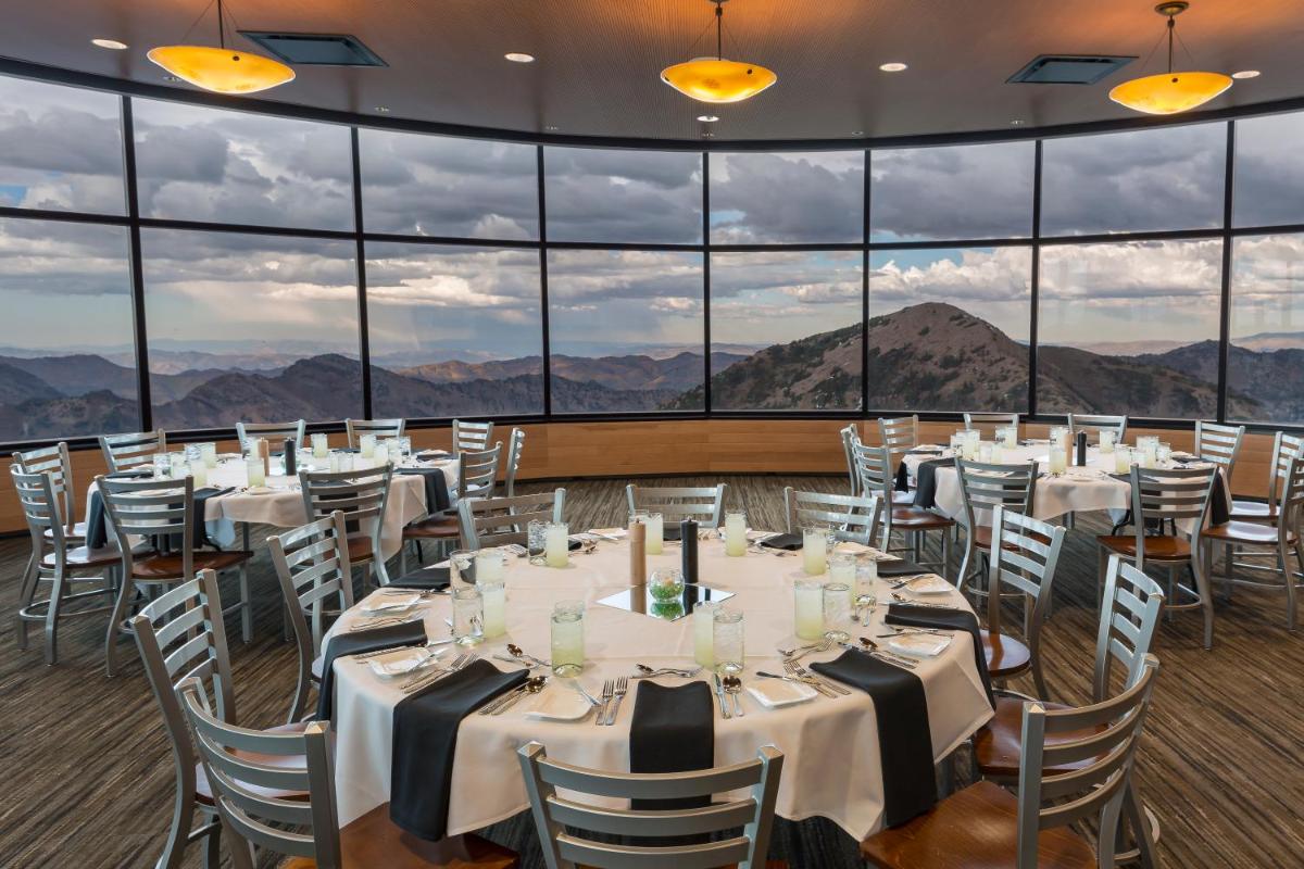 Cliff Lodge and Spa - image 6
