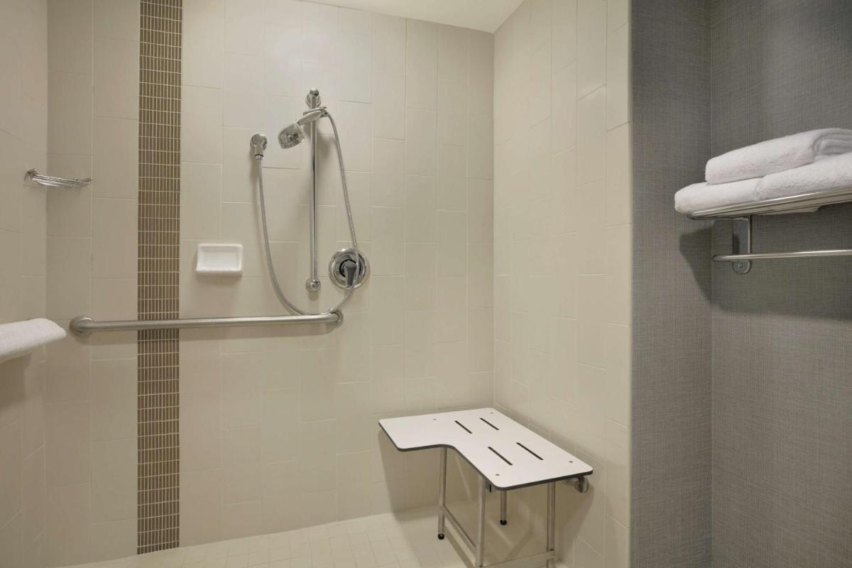 Hyatt Place Salt Lake City/Cottonwood - image 4