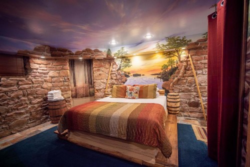The Anniversary Inn - South Temple - image 13