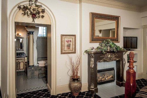 The Anniversary Inn - South Temple - image 23
