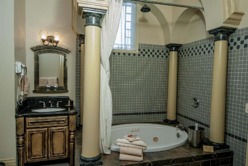 The Anniversary Inn - South Temple - image 39