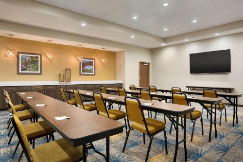 Hampton Inn Salt Lake City Cottonwood - image 11