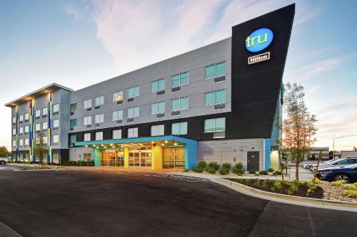 Tru By Hilton Salt Lake City Airport - image 1