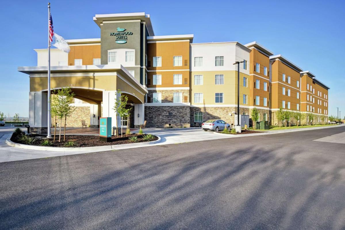 Homewood Suites By Hilton Salt Lake City Airport - image 2