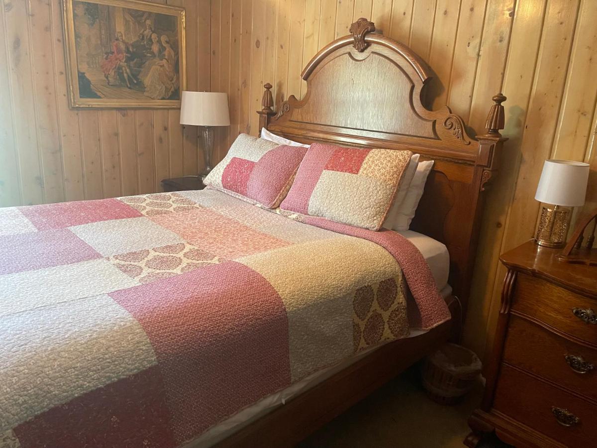 Silver Fork Lodge & Restaurant - image 7