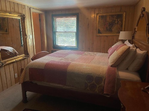 Silver Fork Lodge & Restaurant - image 8