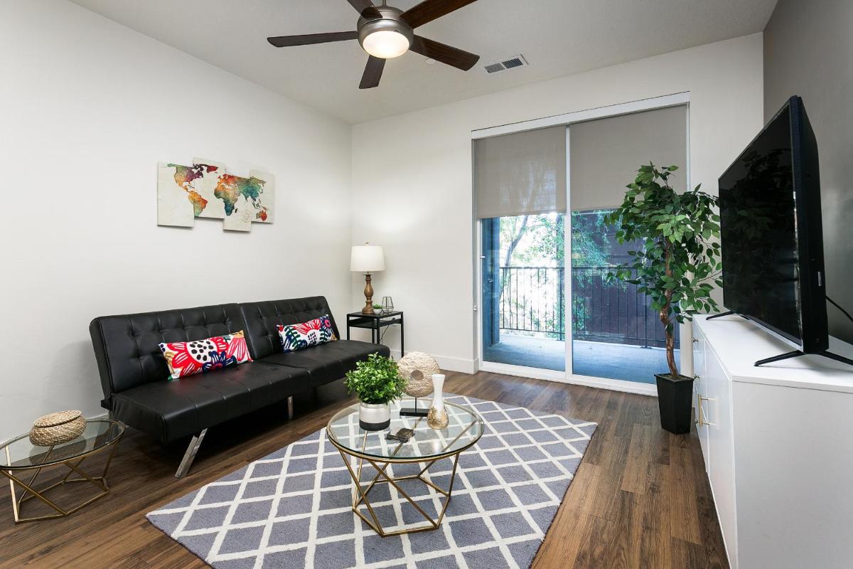 Criteria SLC Central Concierge Amenities Adorable 1BR 1BA - image 7
