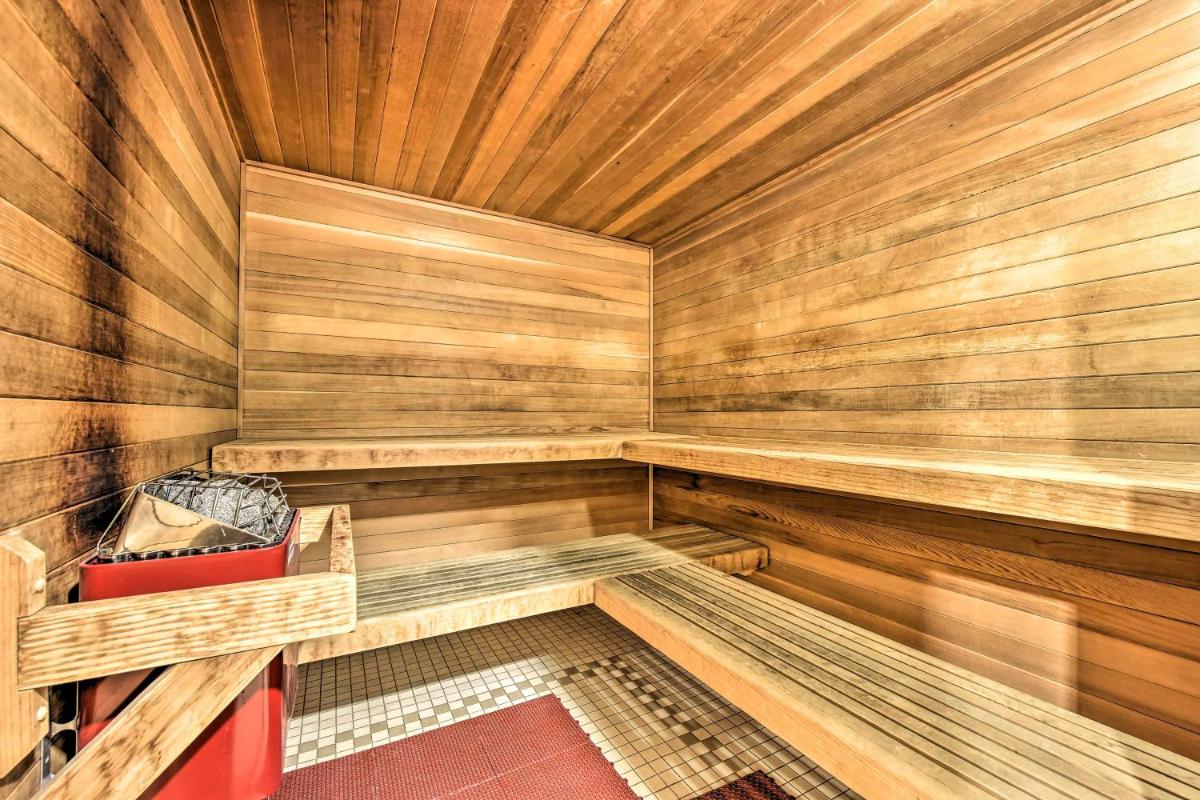 Solitude Mountain Slopeside Ski Condo with Hot Tub! - image 7