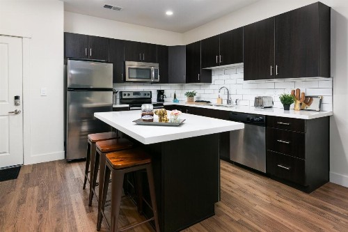 Criteria SLC Downtown Urban Escape Superb 1BR 1BA