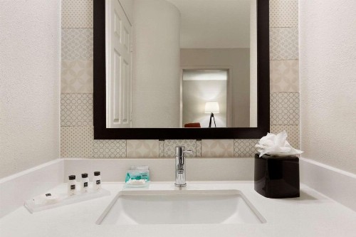 Country Inn & Suites by Radisson San Antonio Medical Center TX - image 6