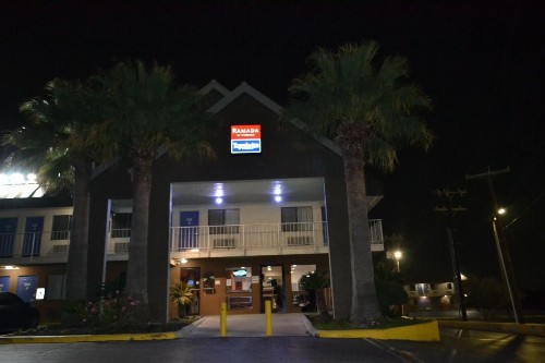 Motel 6-San Antonio TX - Near Lackland AFB - image 7