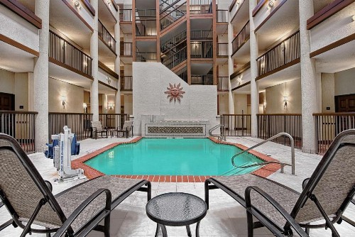 Hilton Garden Inn San Antonio Airport - image 11