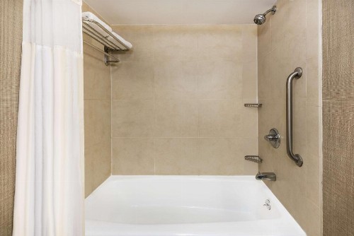 Hilton Garden Inn San Antonio Airport - image 16