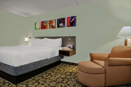 Hilton Garden Inn San Antonio Airport - image 18