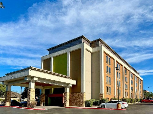 Best Western Plus Medical Center South - image 15