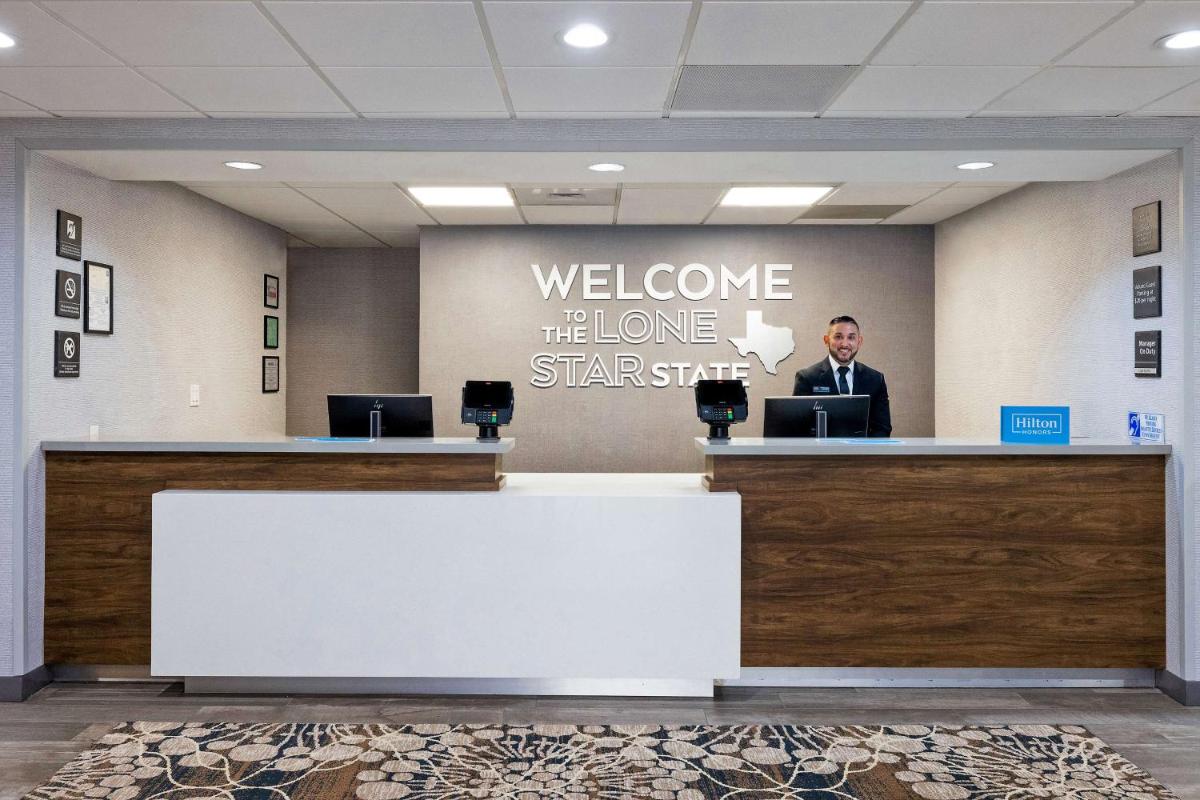 Hampton Inn San Antonio Downtown - image 2