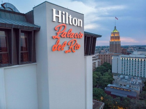 Hilton Palacio del Rio - image 2