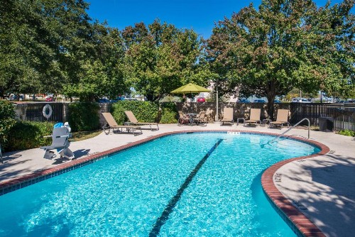 Hampton Inn San Antonio Stone Oak - image 3