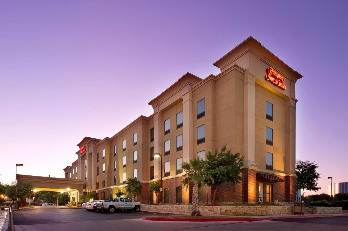 Hampton Inn and Suites San Antonio Airport - main image