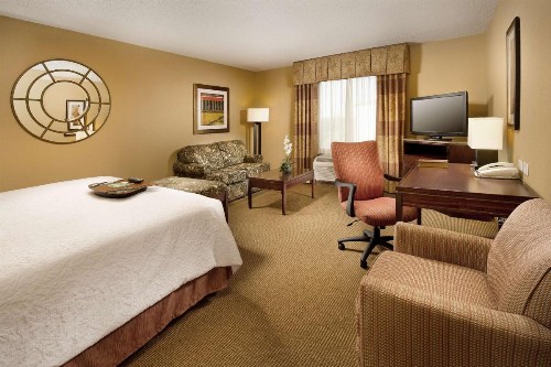 Hampton Inn and Suites San Antonio Airport - image 15