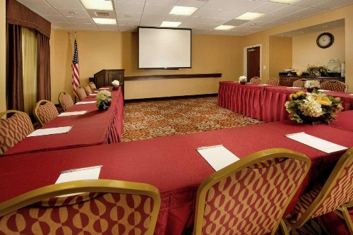Hampton Inn and Suites San Antonio Airport - image 29