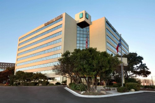 Embassy Suites San Antonio Airport - image 1