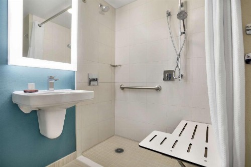Embassy Suites San Antonio Airport - image 23