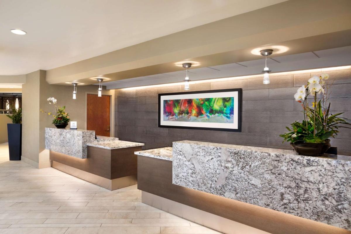 Embassy Suites San Antonio Airport - image 3