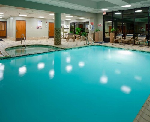 Embassy Suites San Antonio Airport - image 6