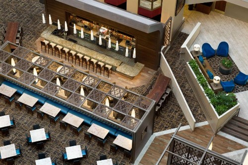 Embassy Suites San Antonio Airport - image 9