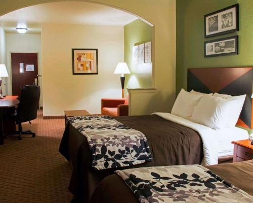 Sleep Inn and Suites at Six Flags - image 16