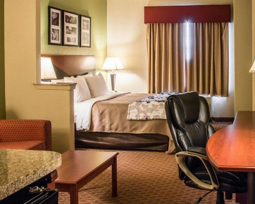 Sleep Inn and Suites at Six Flags - image 19