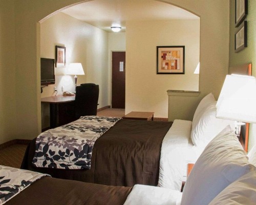 Sleep Inn and Suites at Six Flags - image 20
