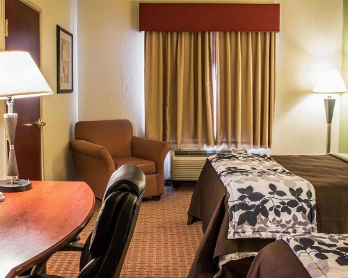 Sleep Inn and Suites at Six Flags - image 25