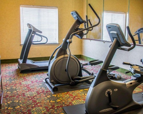 Sleep Inn and Suites at Six Flags - image 29