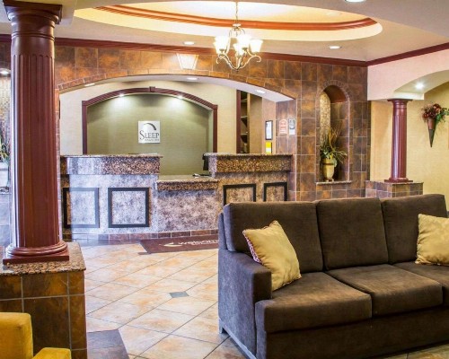 Sleep Inn and Suites at Six Flags - image 9