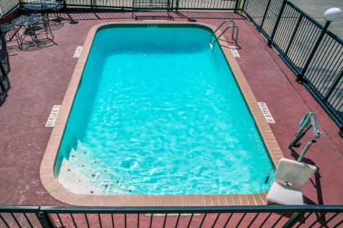 Days Inn by Wyndham San Antonio Interstate Hwy 35 North - image 8
