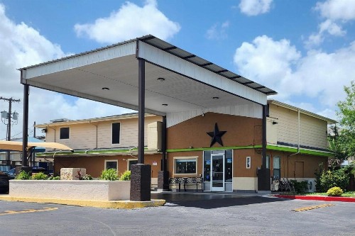 Rodeway Inn Lackland AFB/Sea World - image 2