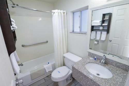 Rodeway Inn Lackland AFB/Sea World - image 25