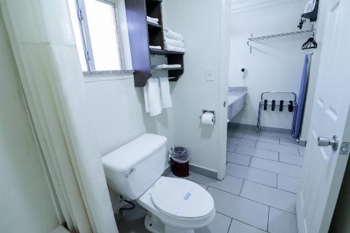 Rodeway Inn Lackland AFB/Sea World - image 29