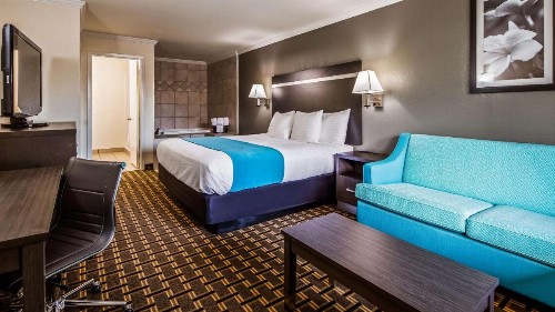 Best Western Garden Inn - image 2
