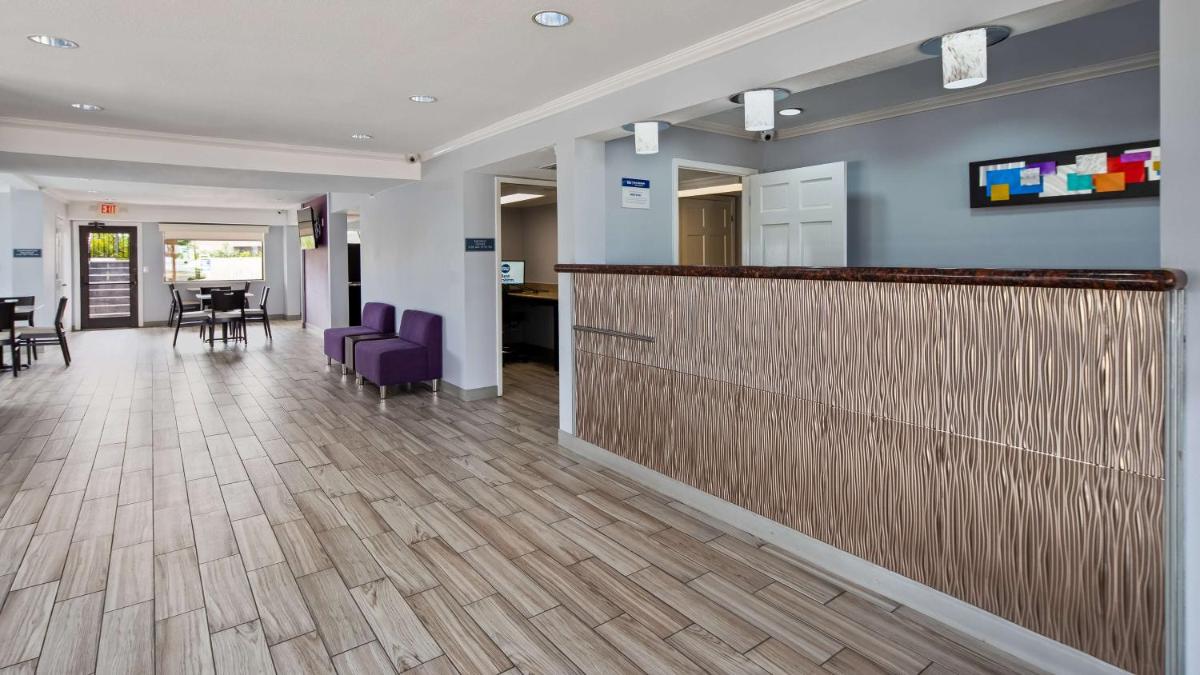 Best Western Garden Inn - image 3